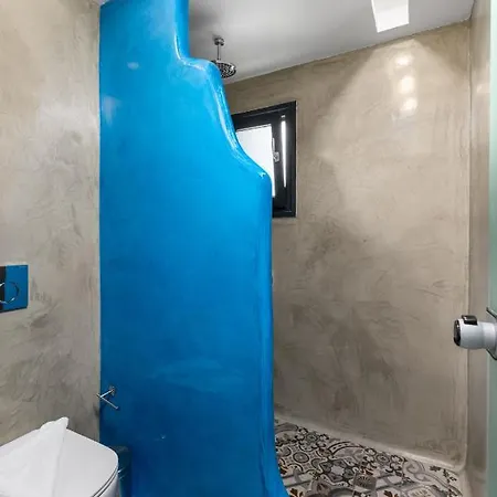 Christianna & George Luxury Hot Tub