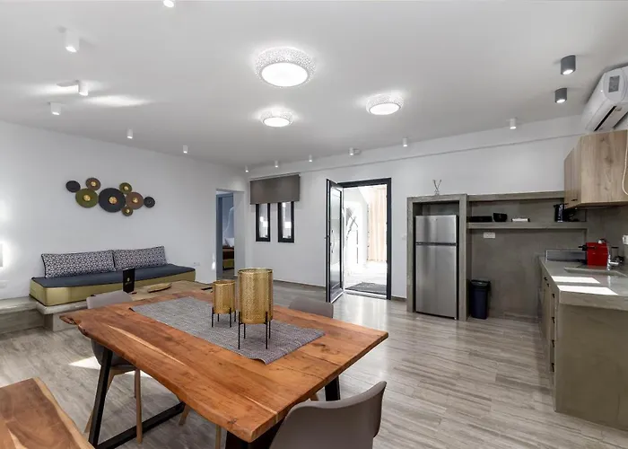 Christianna & George Luxury Hot Tub Lägenhet *