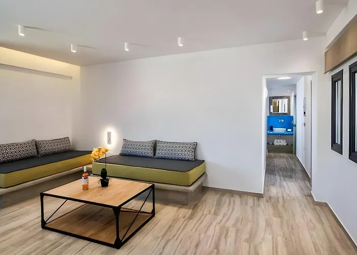 Christianna & George Luxury Hot Tub *