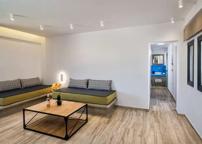 Christianna & George Luxury Hot Tub *